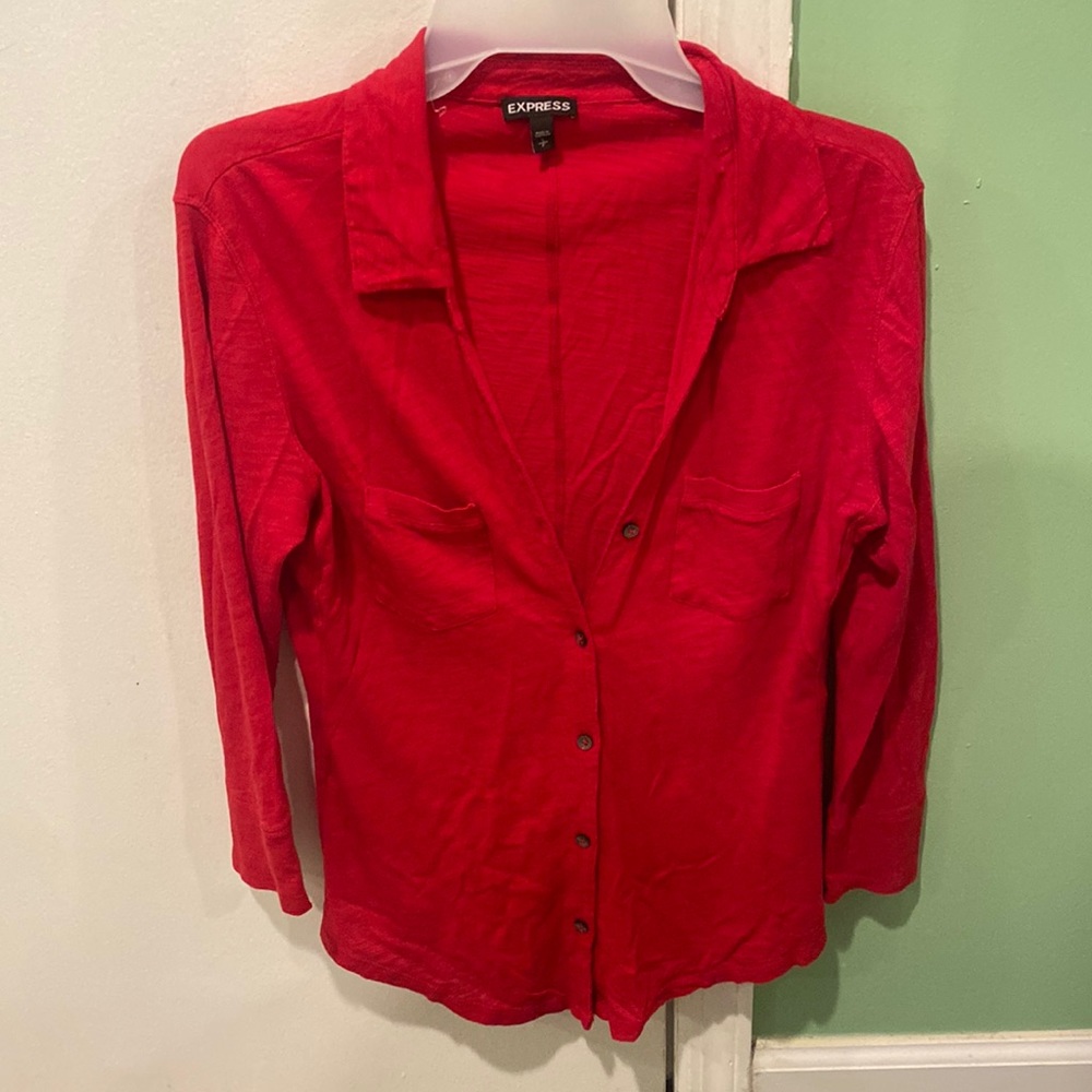 Express button down.